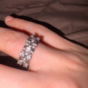 18k white‎ gold plated ring with Swarovski crystals adjustable , New